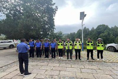 泰山景區(qū)彩石溪執(zhí)法大隊(duì)開展旅游環(huán)境綜合整治行動