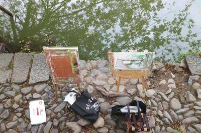 壯觀的黟縣宏村“寫生大軍”,是景區(qū)的頭號“大財主”